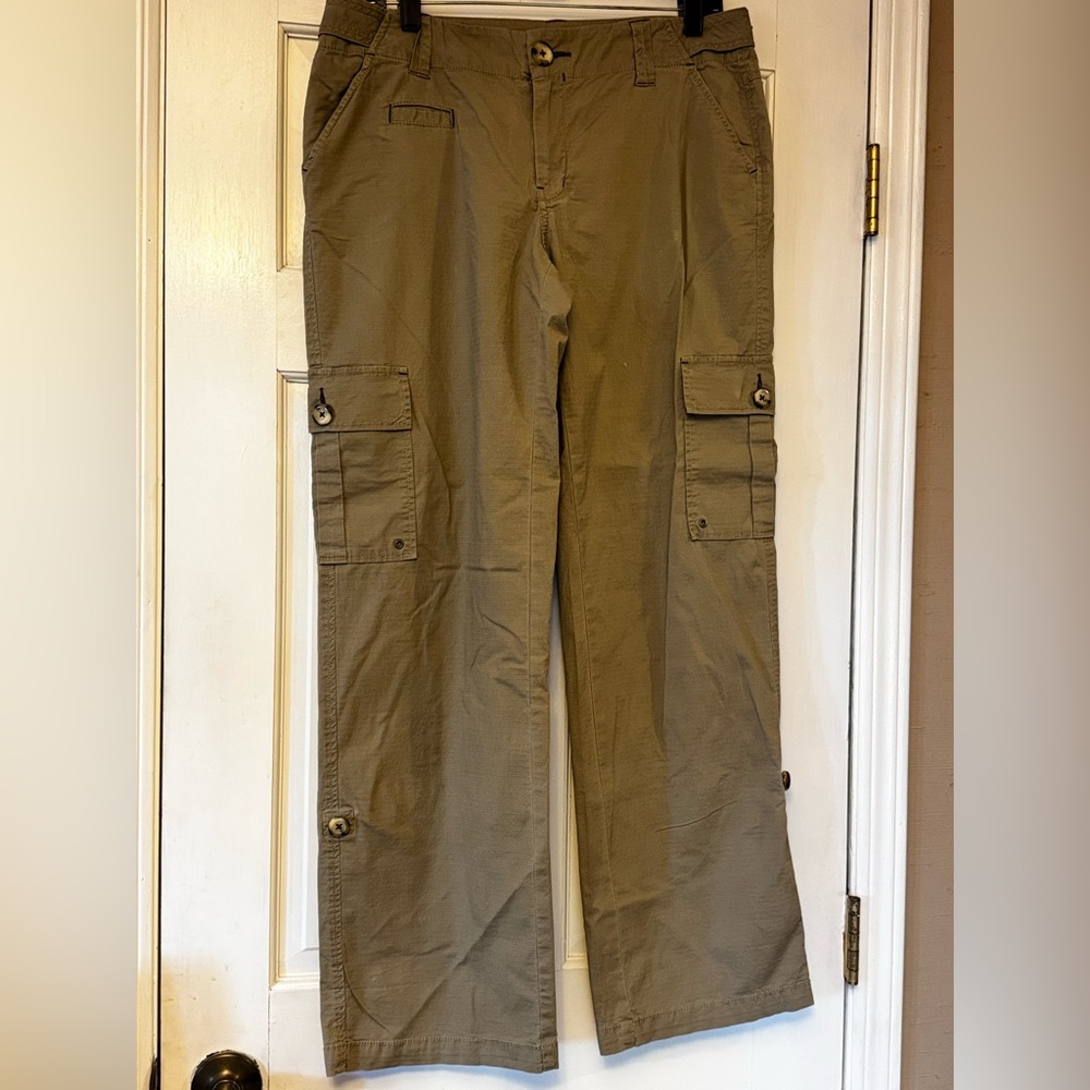 CAbi Women's Straight Leg Cargo Pants - Olive